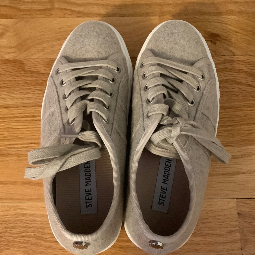 Steve Madden sneakers